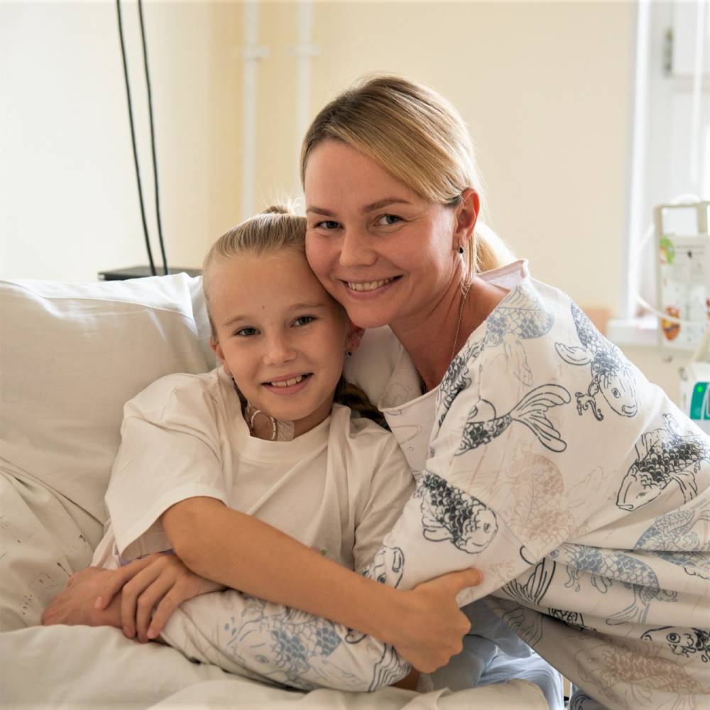 Девятилетняя Алиса — маленькая принцесса, пережившая операцию по поводу аденокарциномы сигмовидной кишки